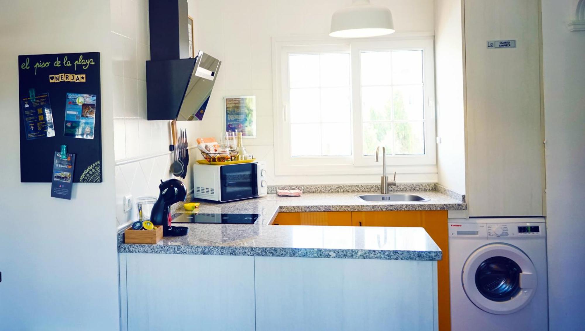 Precioso Apartamento Recien Reformado En Nerja Bagian luar foto